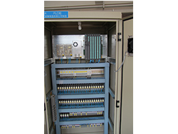 1463731469357105.jpg 西昌電機車電控柜.JPG